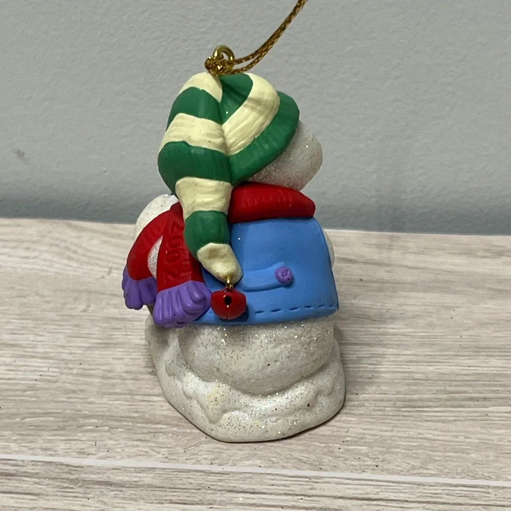 Hallmark 2002 Snowman Hugging‎ Teddy Bear Christmas Ornament Glittery
